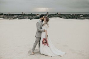 Planejar o casamento perfeito na praia